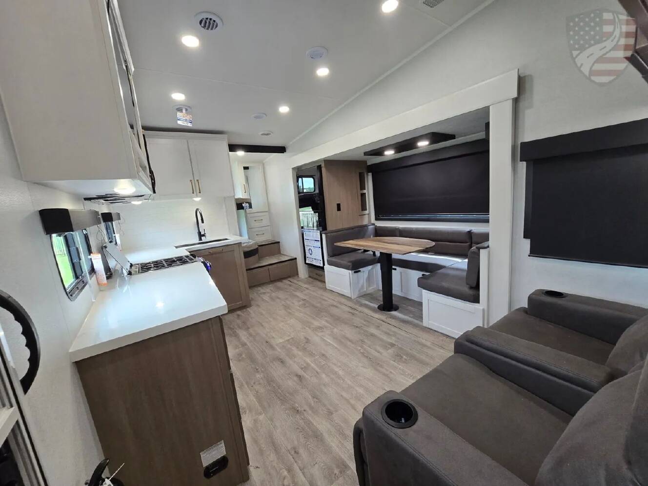 A photo of this 2027 Jayco Eagle 29DDB