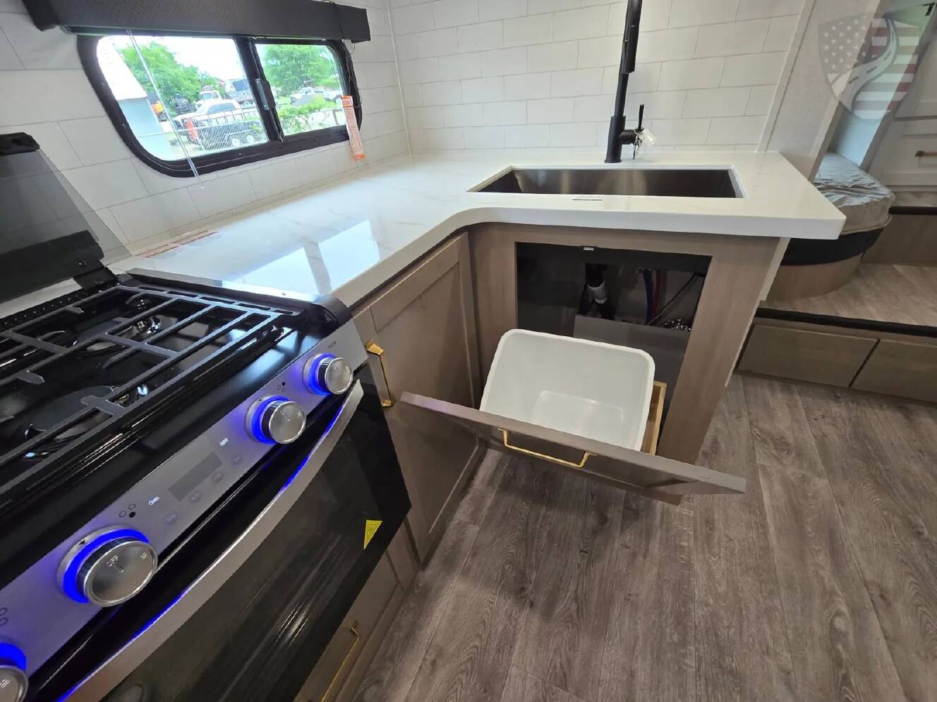 A photo of this 2027 Jayco Eagle 29DDB