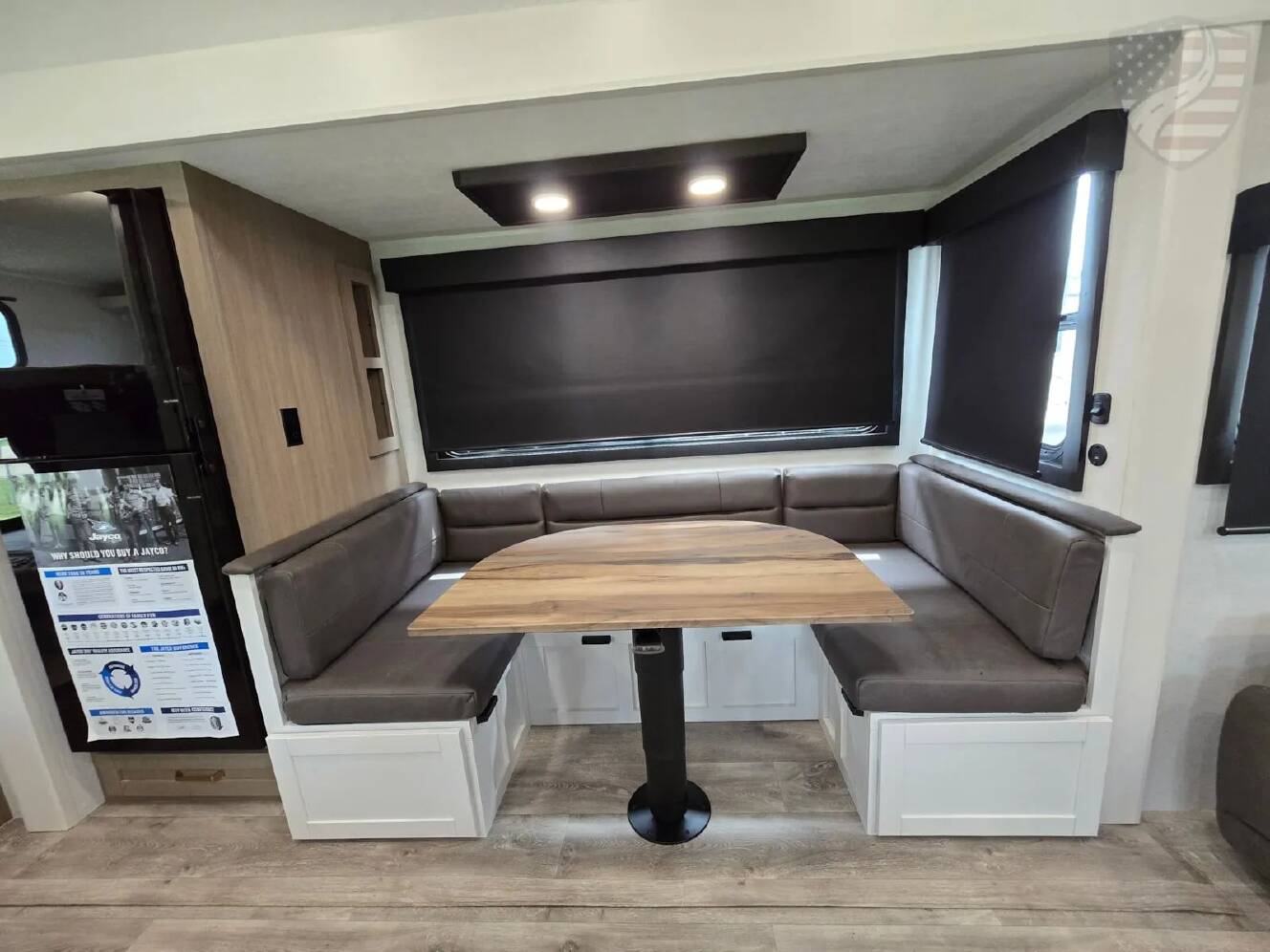 A photo of this 2027 Jayco Eagle 29DDB