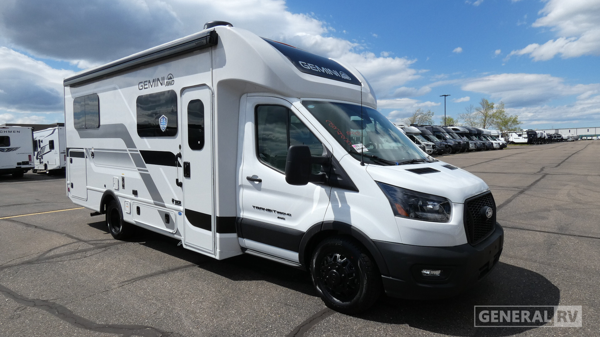 2026 Thor Motor Coach Gemini AWD 24KB in wixom MI