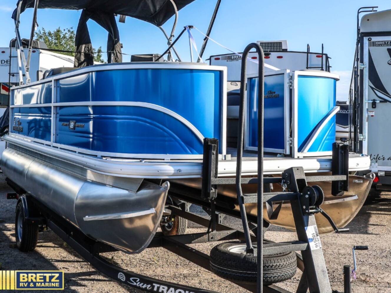 A photo of this 2026 Sun Tracker Party Barge 18 DLX