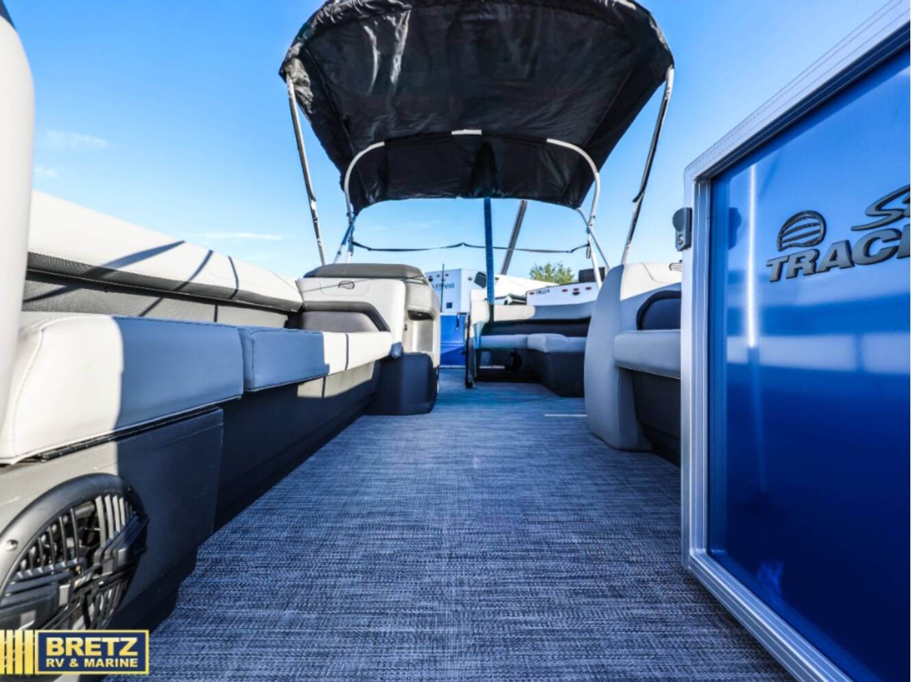 A photo of this 2026 Sun Tracker Party Barge 18 DLX