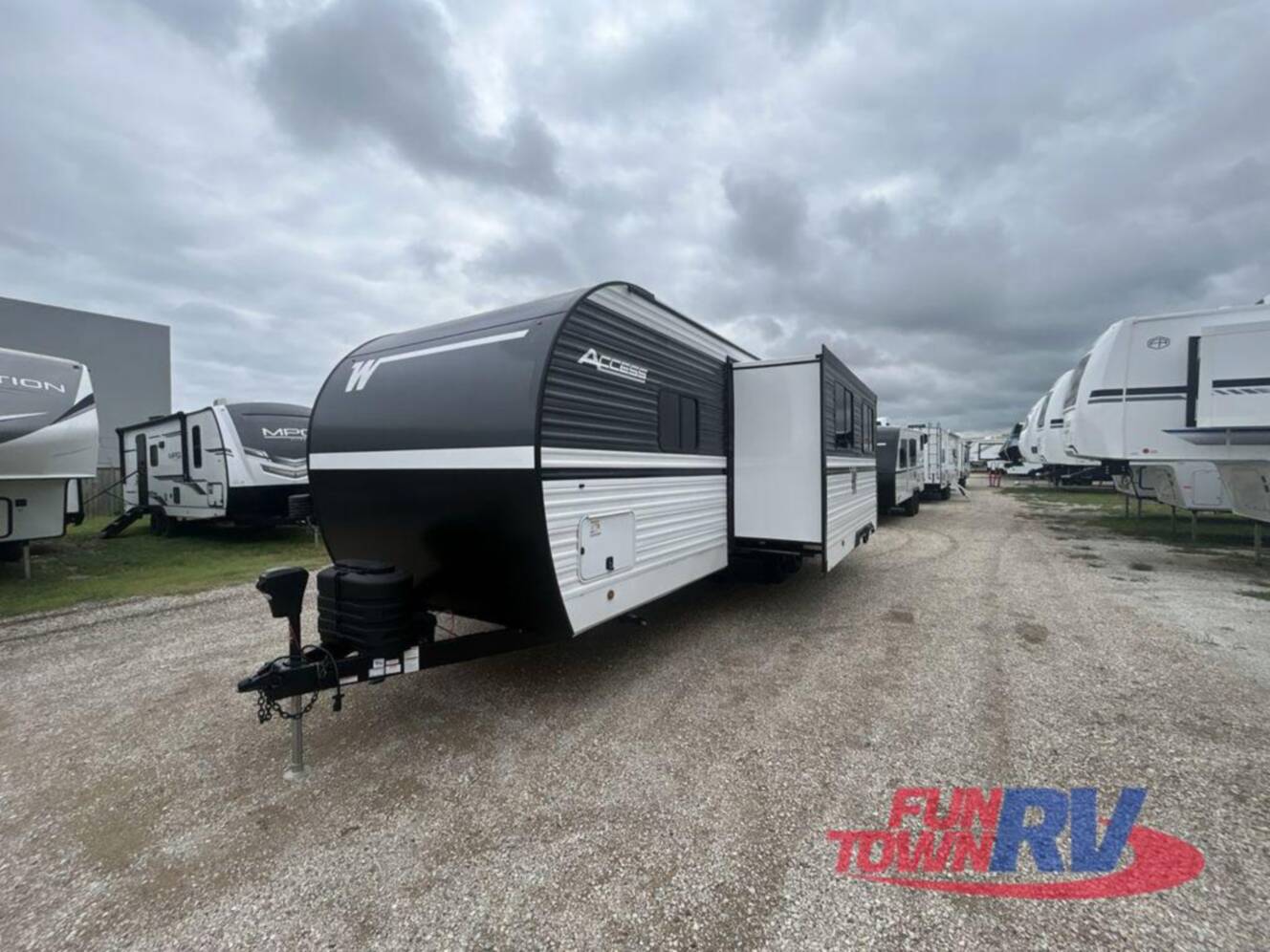 A photo of this 2026 Winnebago Access 27BH