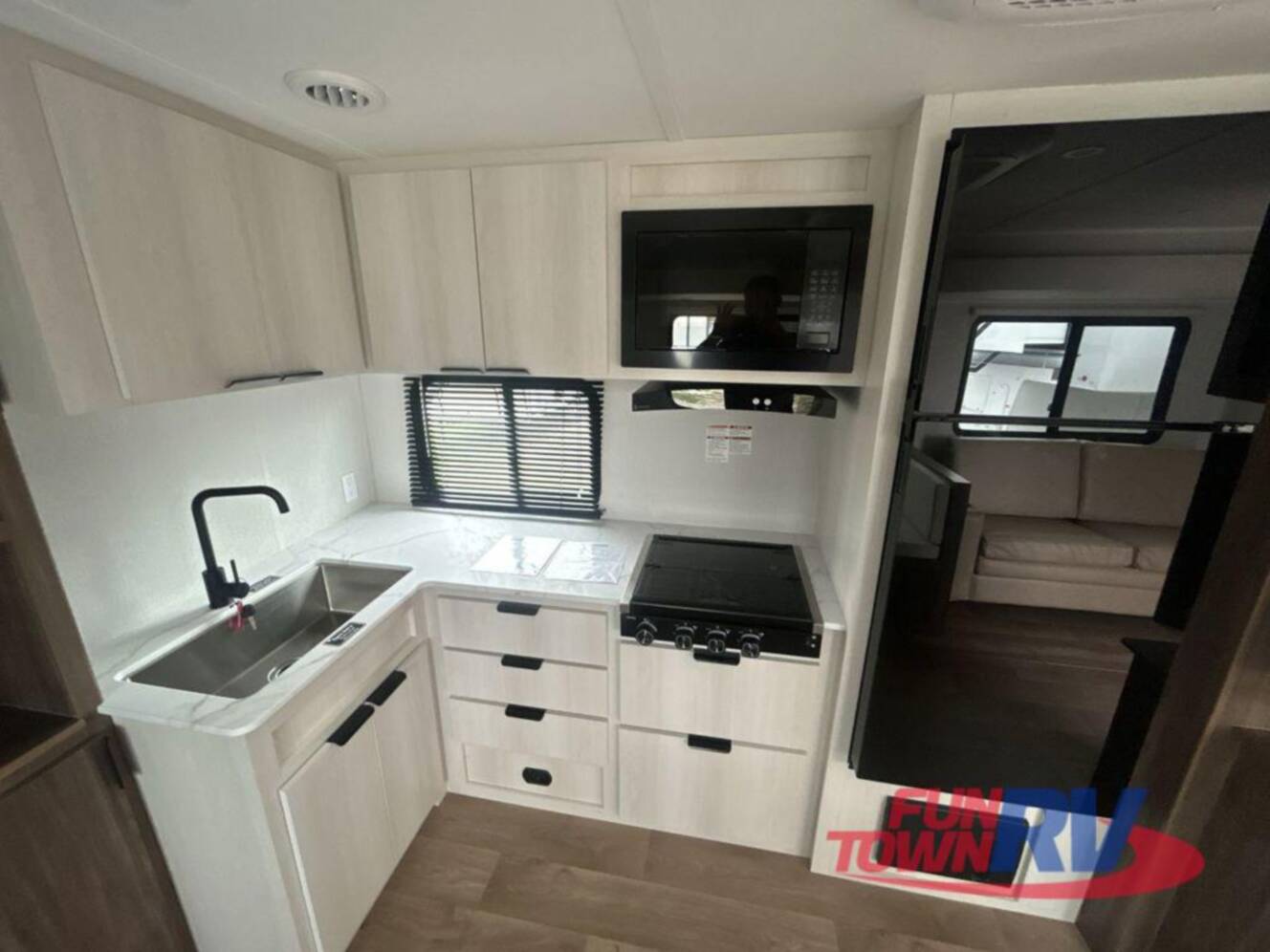 A photo of this 2026 Winnebago Access 27BH