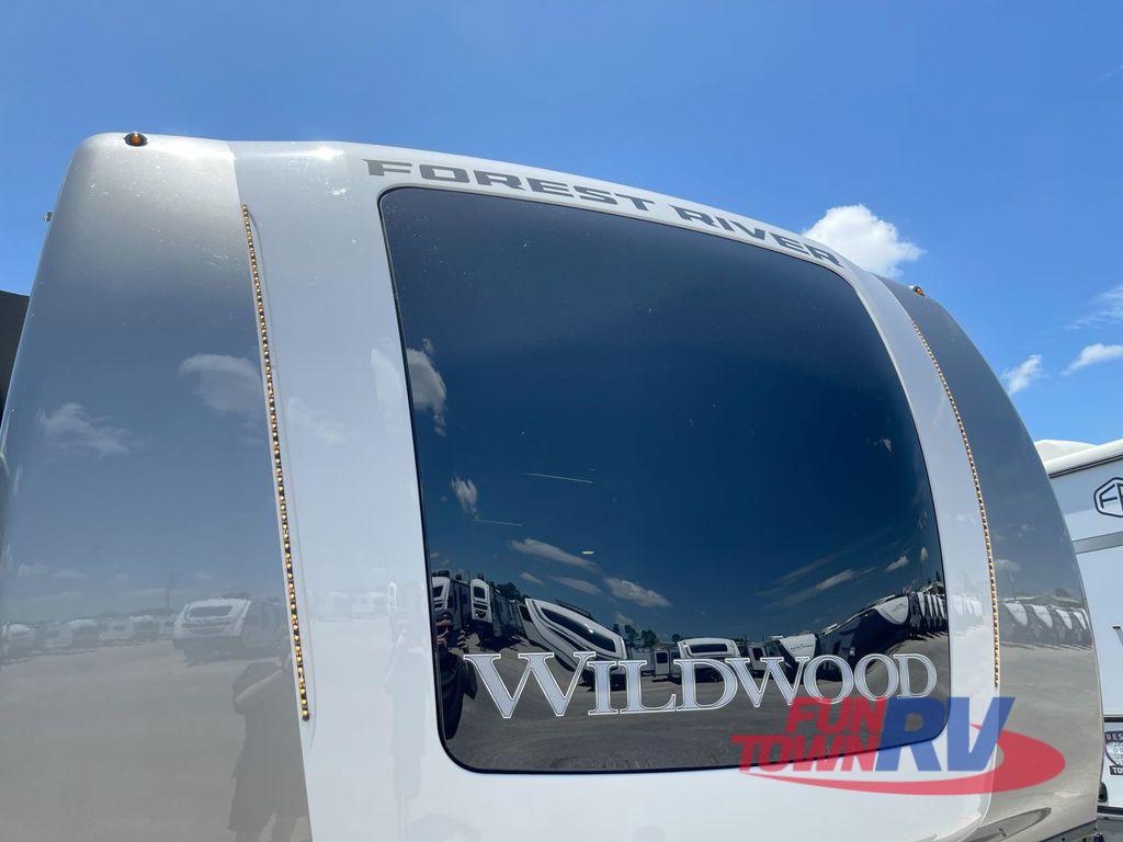 2026 Forest River Rv Wildwood Heritage Glen 261FKRB in elkhart IN