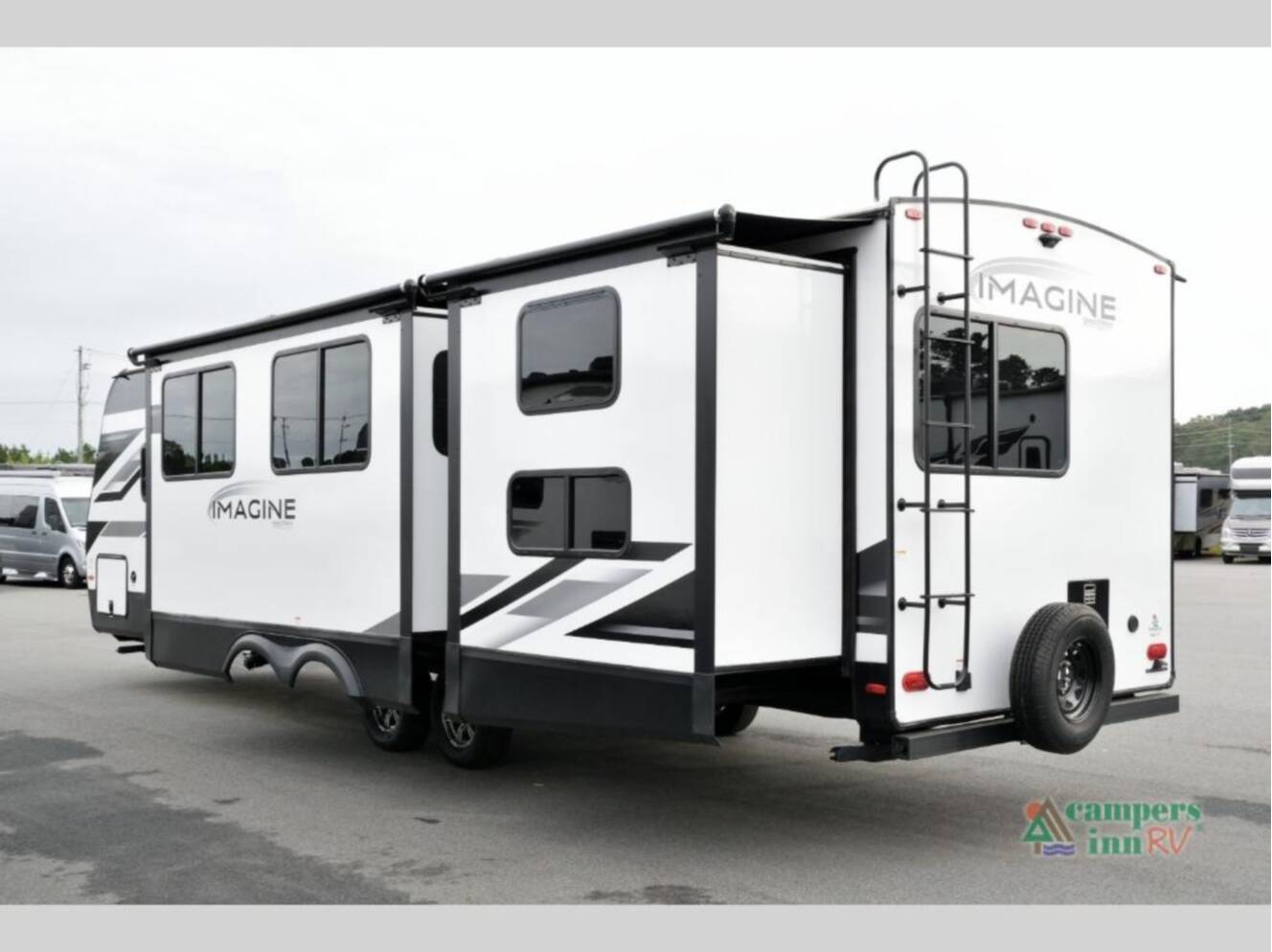 A photo of this 2022 Grand Design Imagine 3250BH