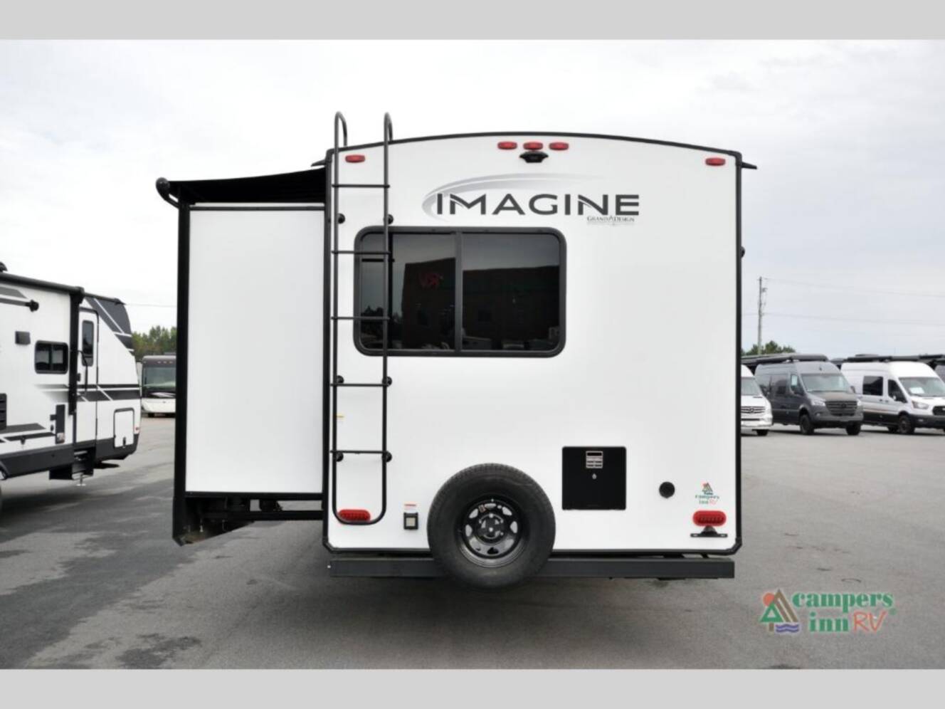 A photo of this 2022 Grand Design Imagine 3250BH