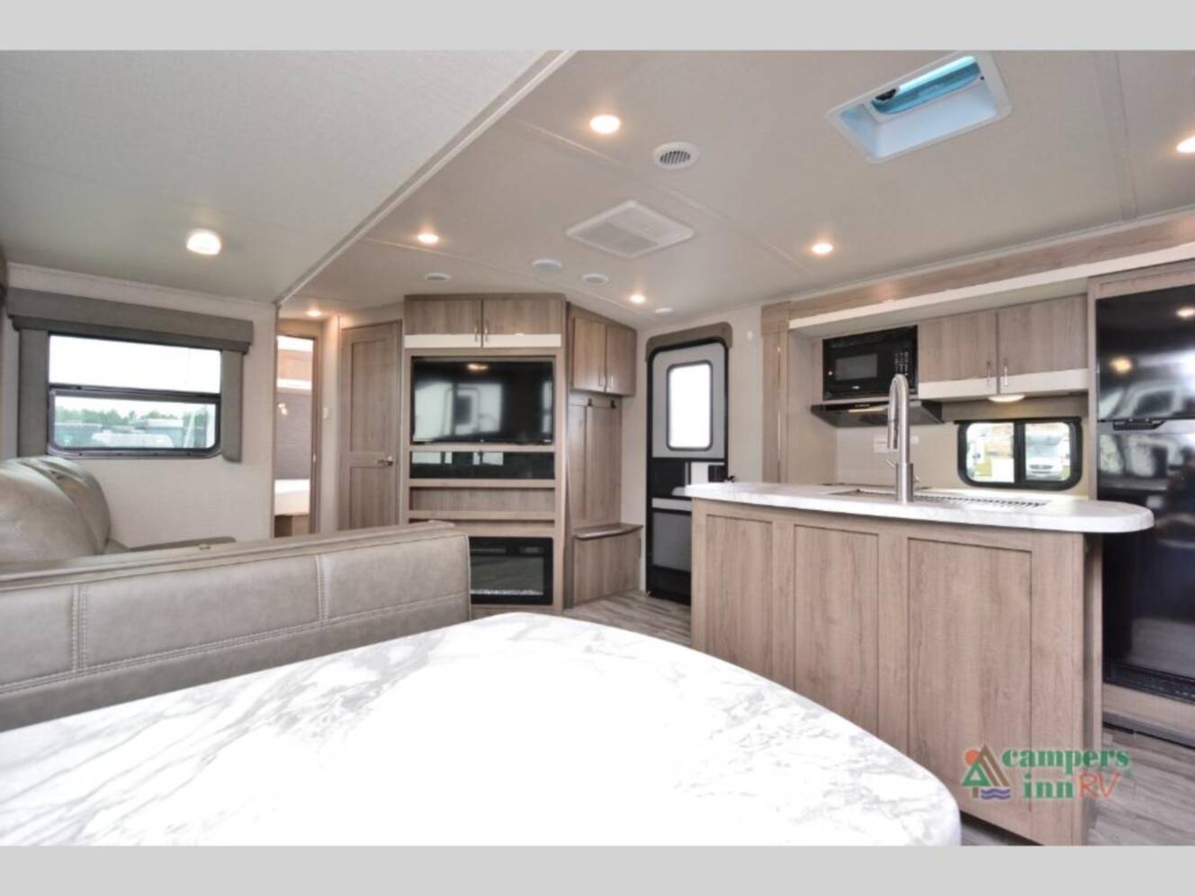 A photo of this 2022 Grand Design Imagine 3250BH