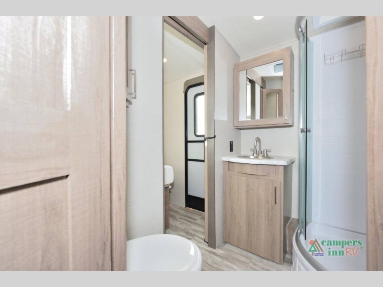 A photo of this 2022 Grand Design Imagine 3250BH