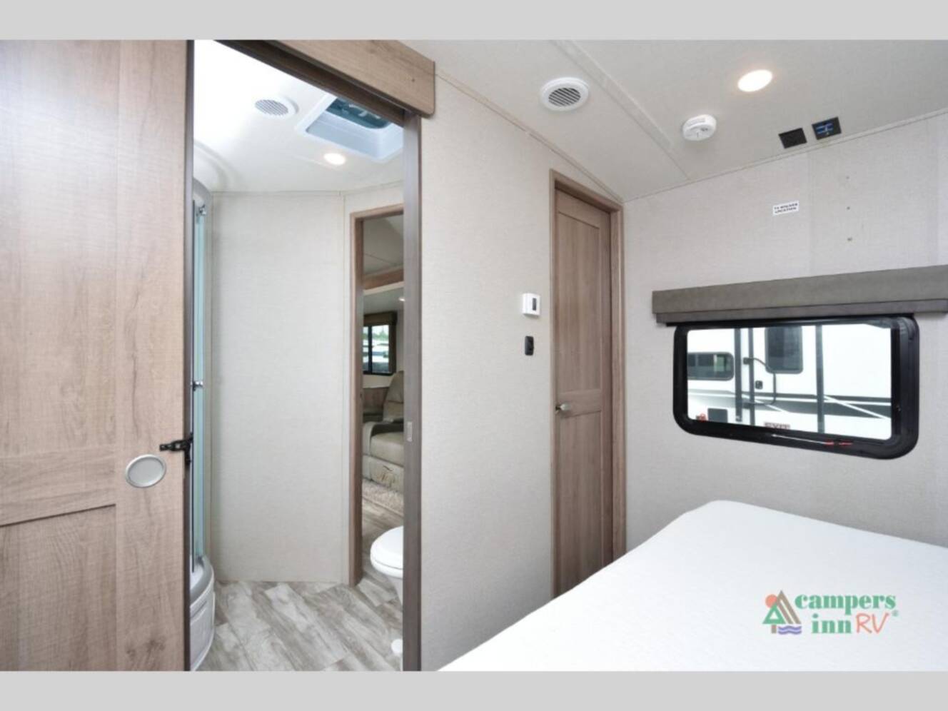 A photo of this 2022 Grand Design Imagine 3250BH