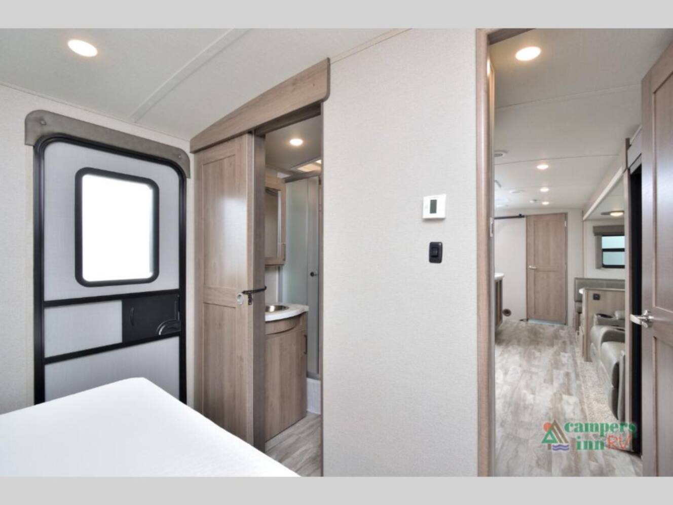 A photo of this 2022 Grand Design Imagine 3250BH