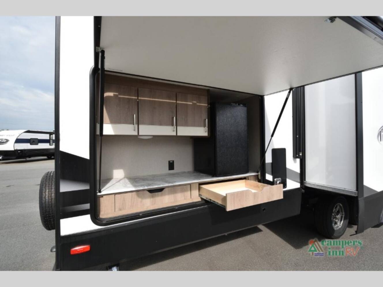 A photo of this 2022 Grand Design Imagine 3250BH