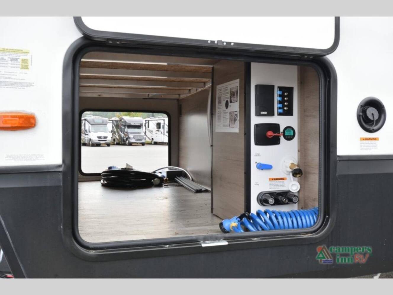 A photo of this 2022 Grand Design Imagine 3250BH