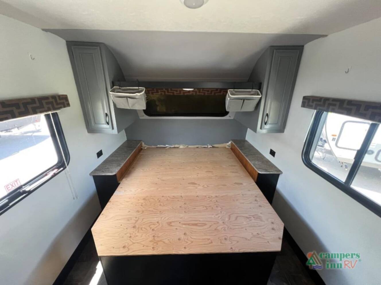 A photo of this 2017 Starcraft AR-ONE 18QB
