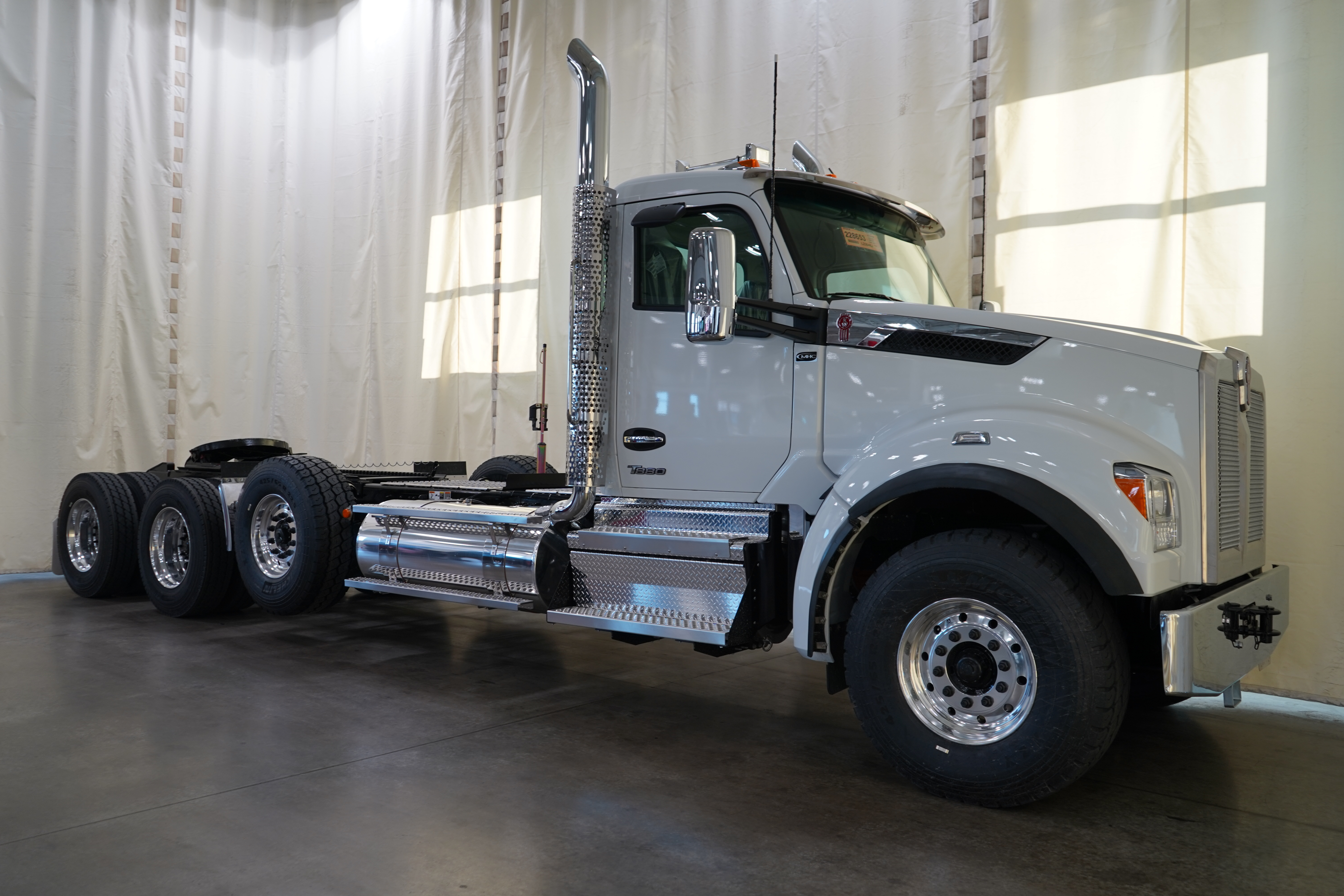 2027 KENWORTH T880S PH in Durham, NC