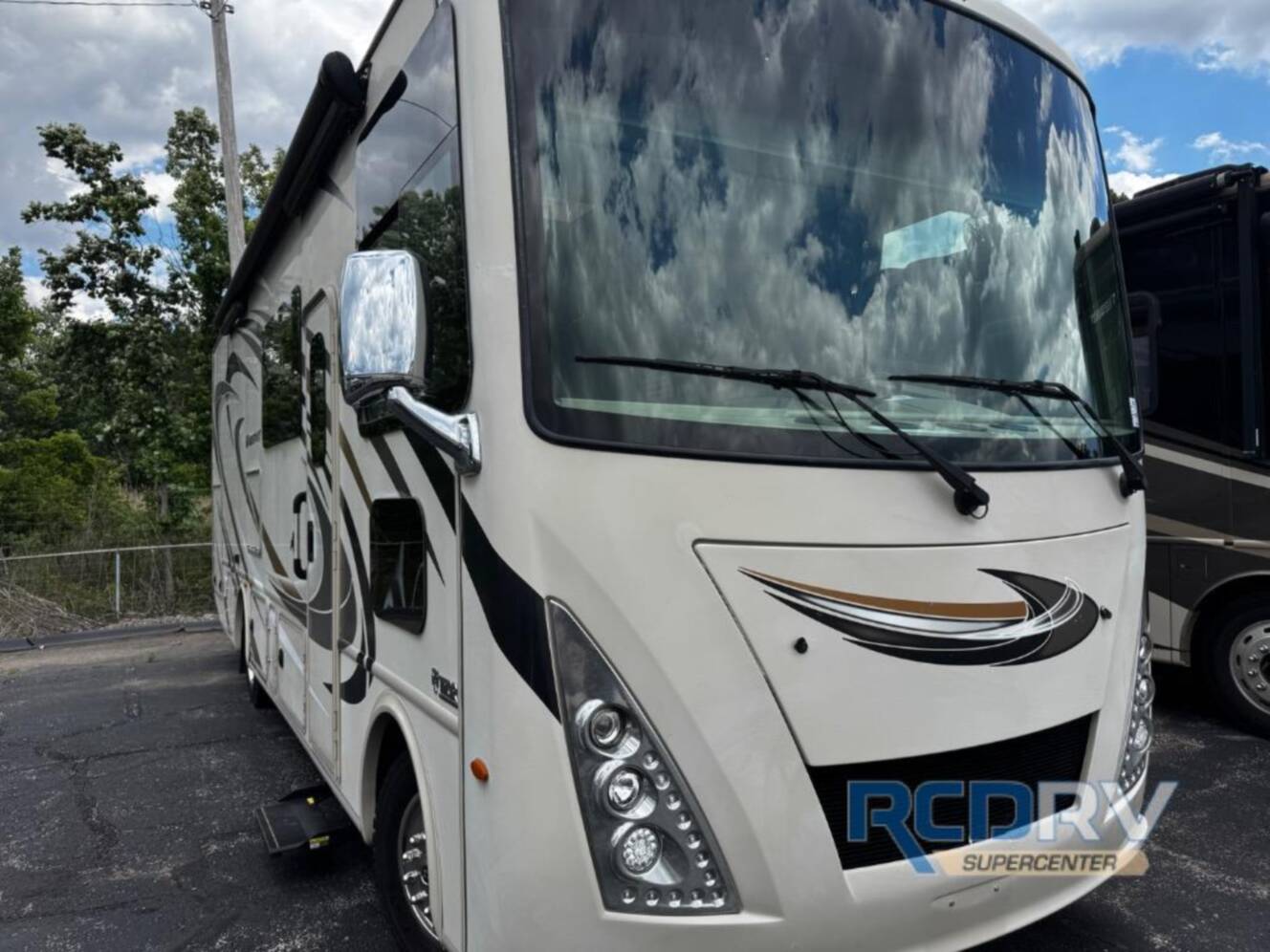 A photo of this 2019 Thor Motor Coach Windsport 29M
