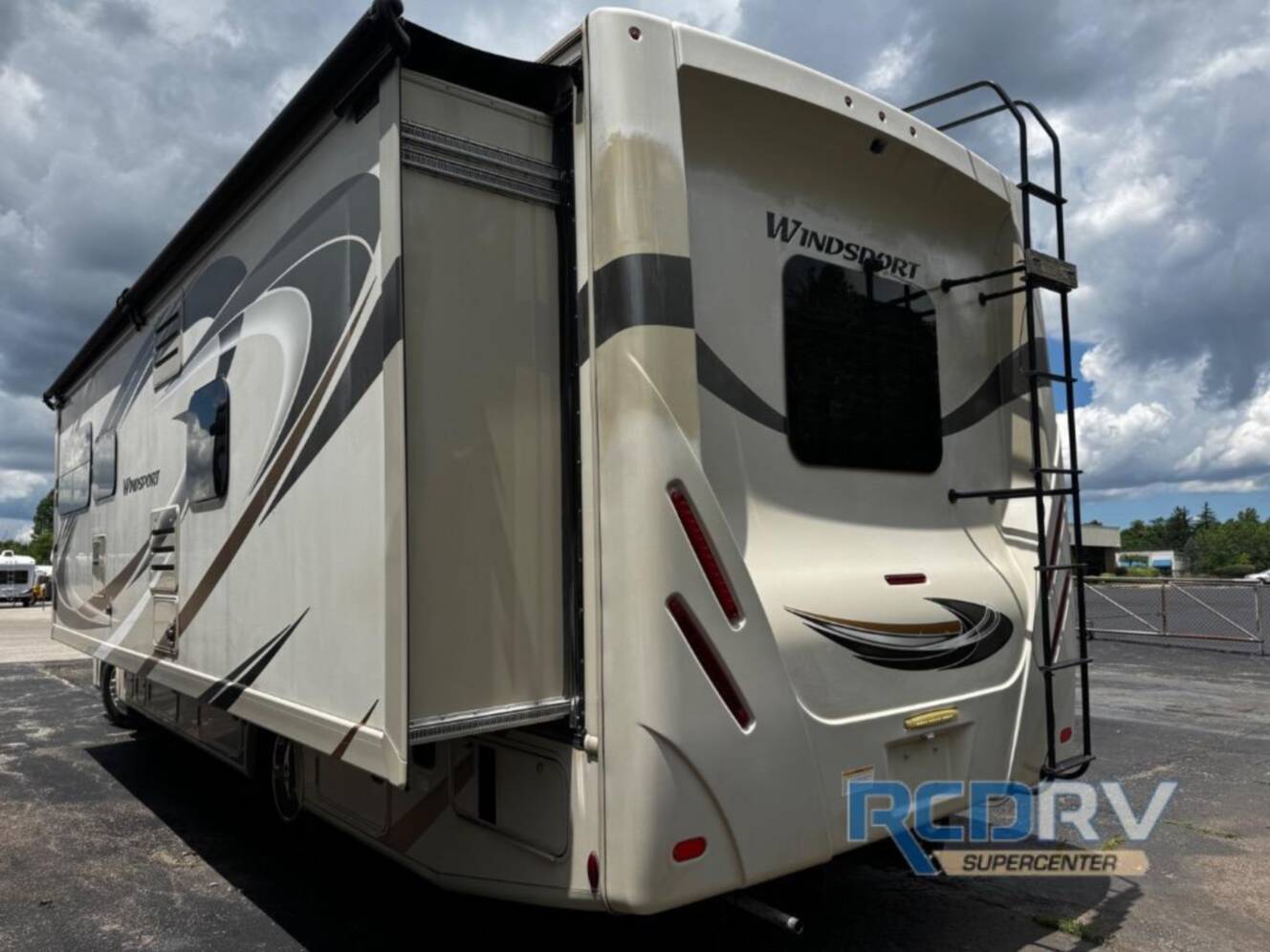 A photo of this 2019 Thor Motor Coach Windsport 29M