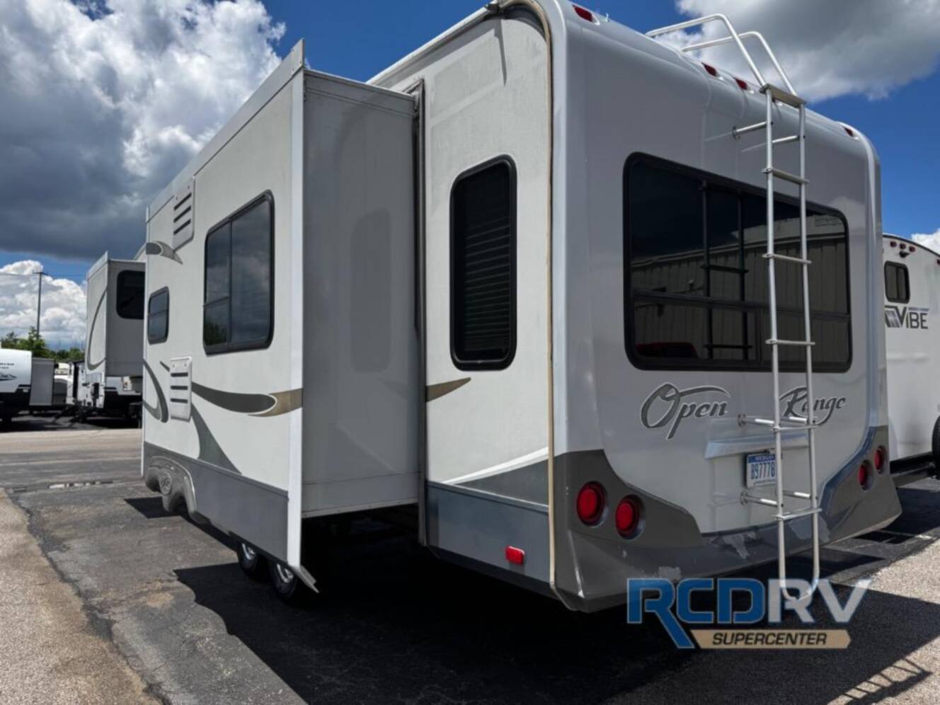 A photo of this 2009 Highland Ridge Rv Open Range 337RL
