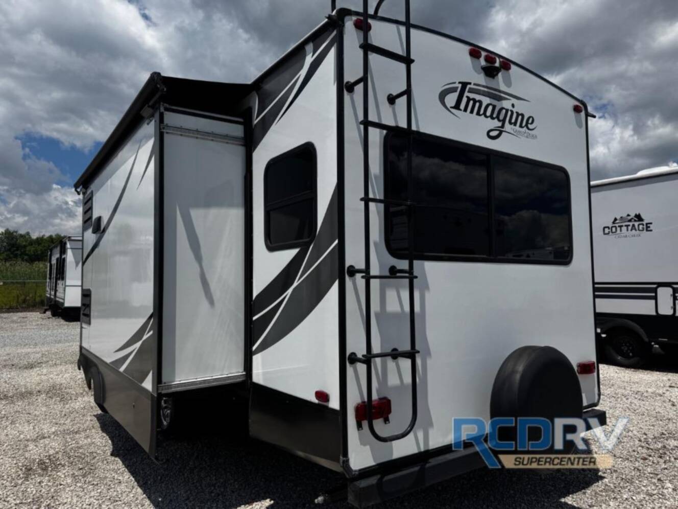 A photo of this 2018 Grand Design Imagine 2950RL