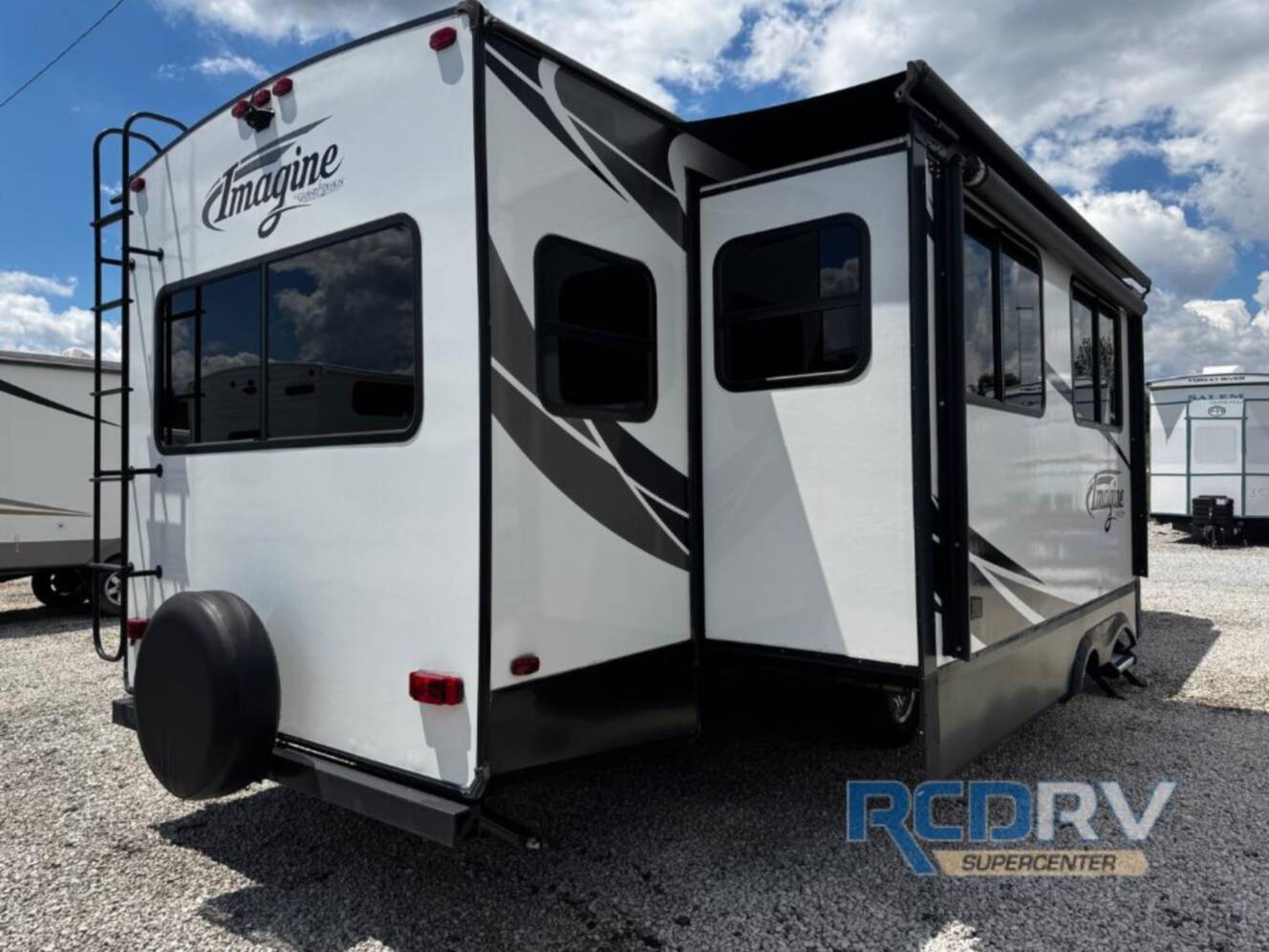 A photo of this 2018 Grand Design Imagine 2950RL