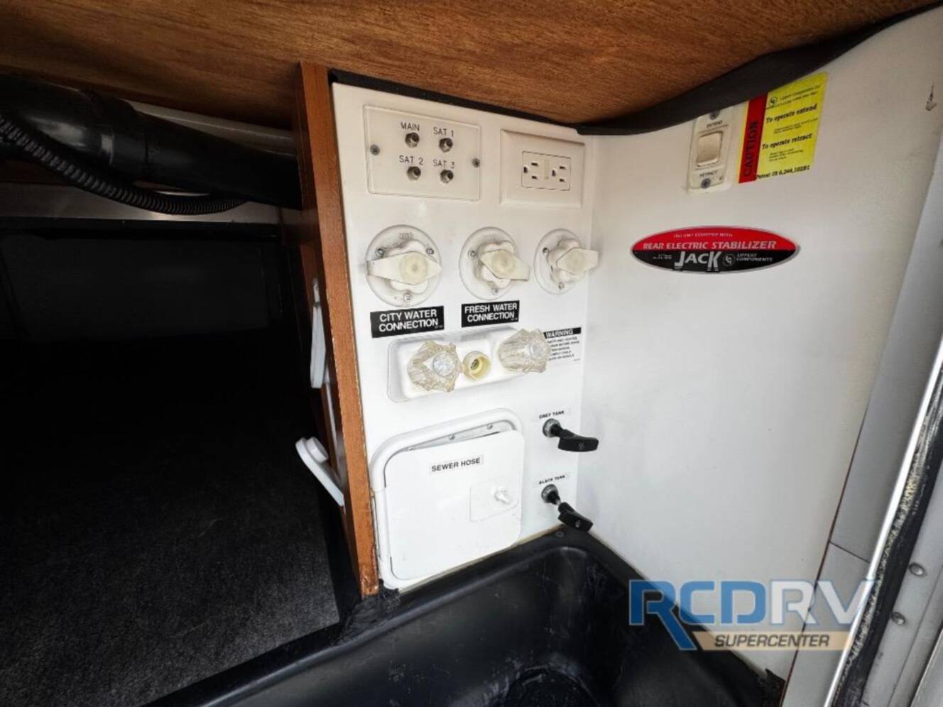 A photo of this 2009 Highland Ridge Rv Open Range 337RL