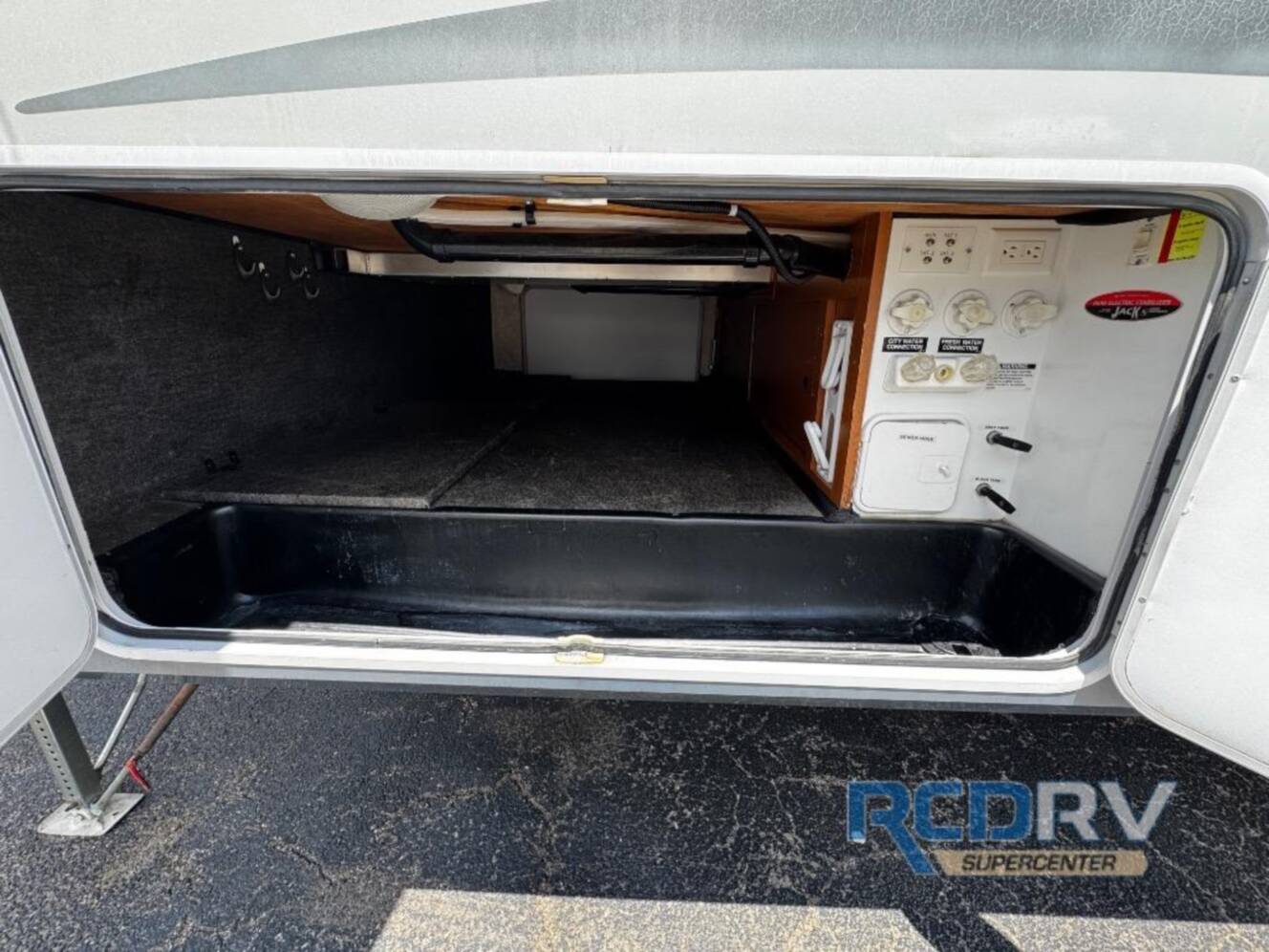 A photo of this 2009 Highland Ridge Rv Open Range 337RL
