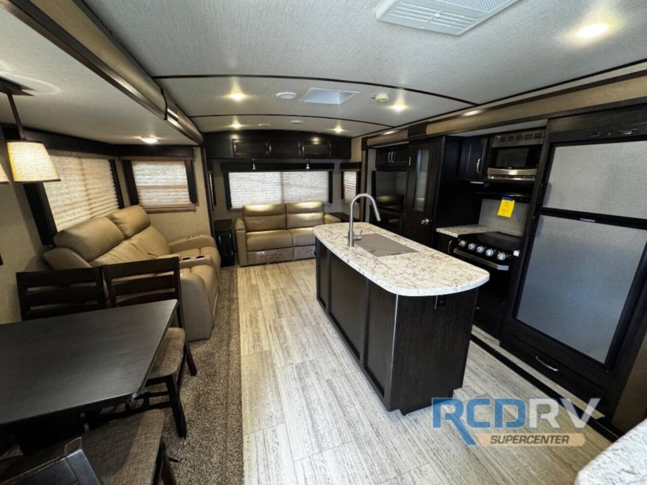 A photo of this 2018 Grand Design Imagine 2950RL