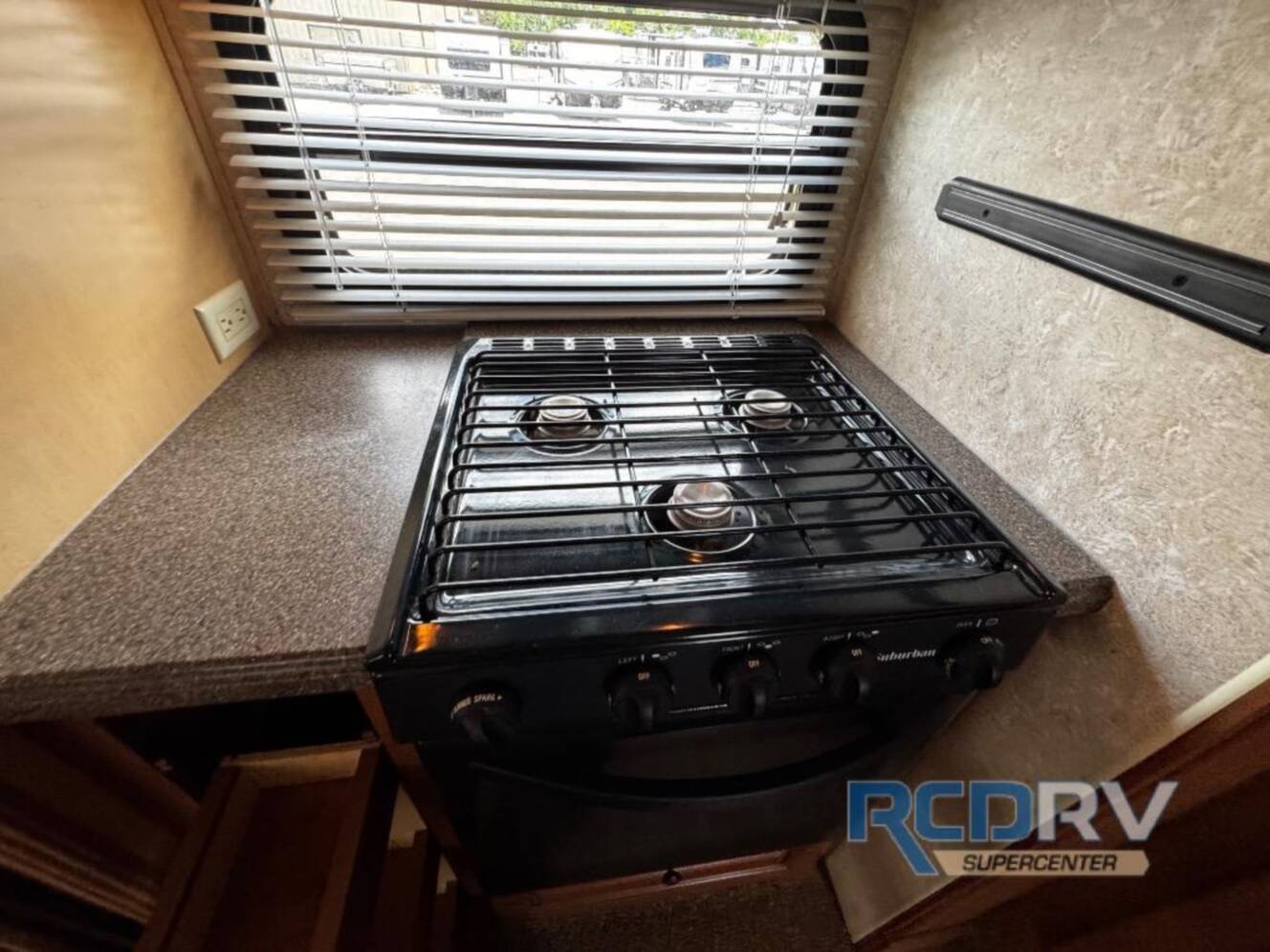A photo of this 2009 Highland Ridge Rv Open Range 337RL