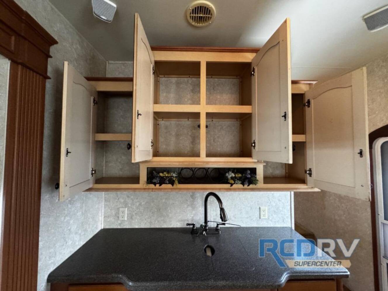 A photo of this 2009 Highland Ridge Rv Open Range 337RL