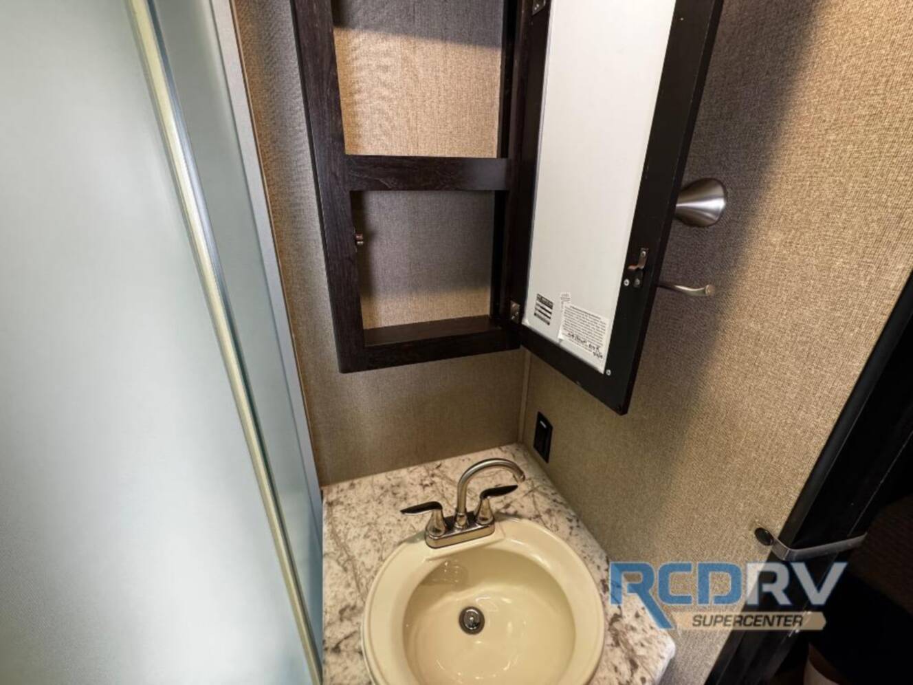 A photo of this 2018 Grand Design Imagine 2950RL