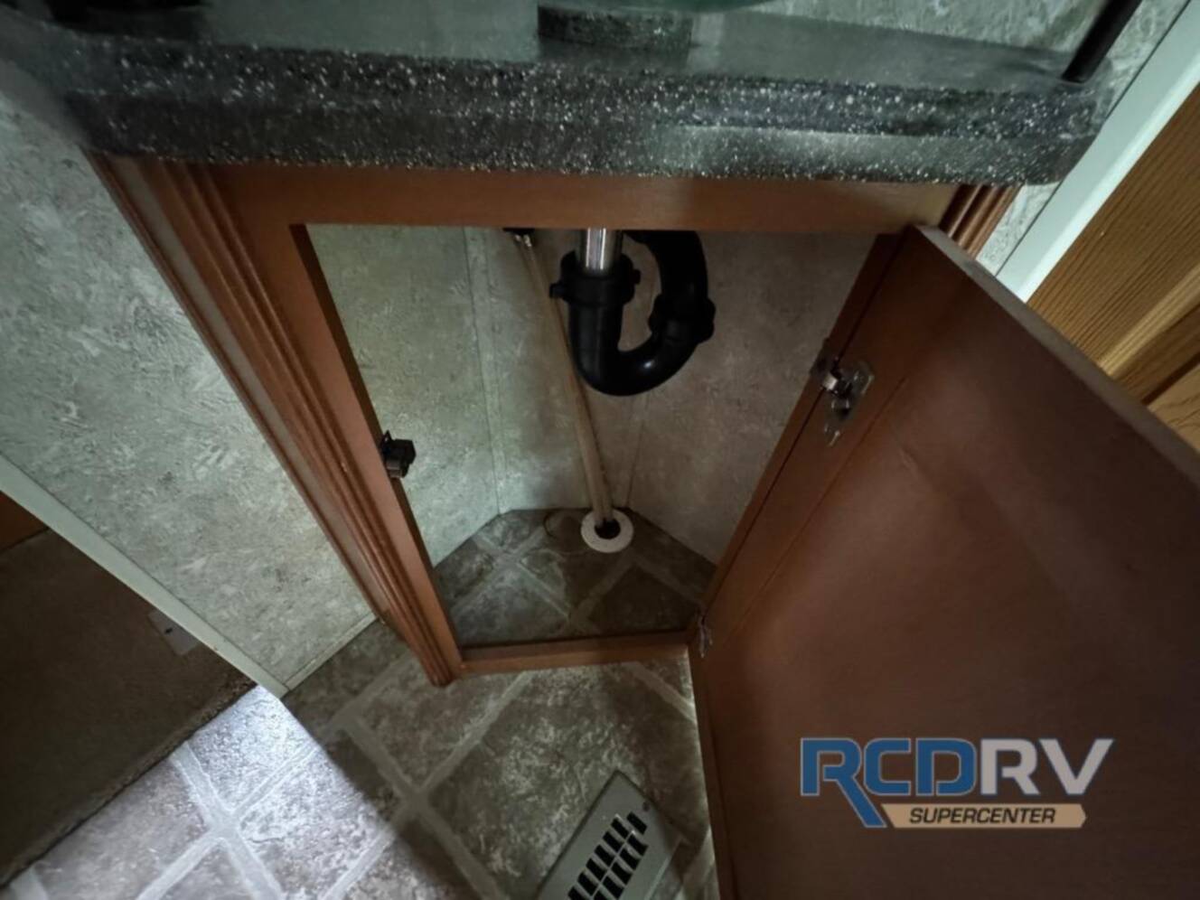 A photo of this 2009 Highland Ridge Rv Open Range 337RL