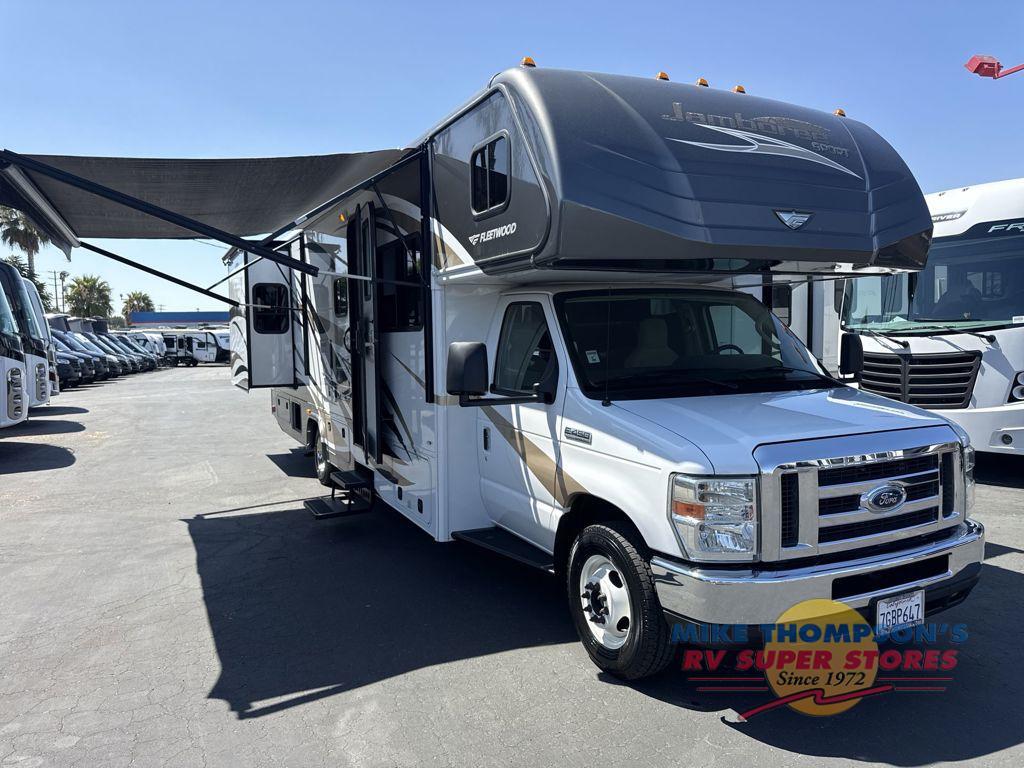 2014 Fleetwood Rv Jamboree 31M in santa fe springs CA