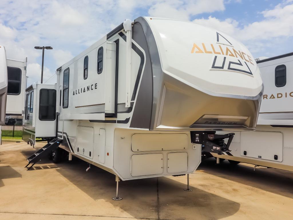 2027 Alliance Rv Paradigm 382RK in katy TX