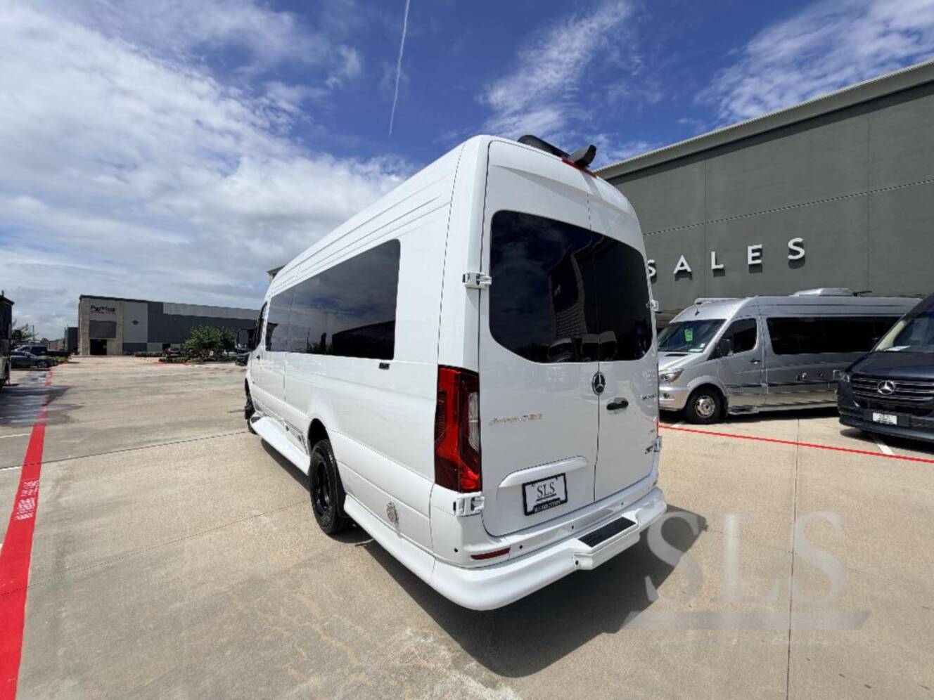 A photo of this 2026 Midwest Automotive Designs Luxe Cruiser Luxe Cruiser