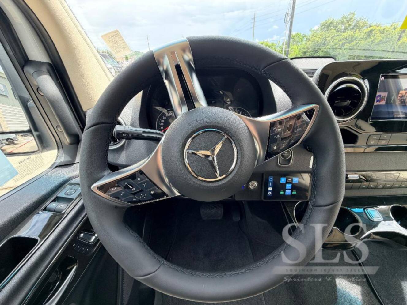 A photo of this 2026 Midwest Automotive Designs Luxe Cruiser Luxe Cruiser