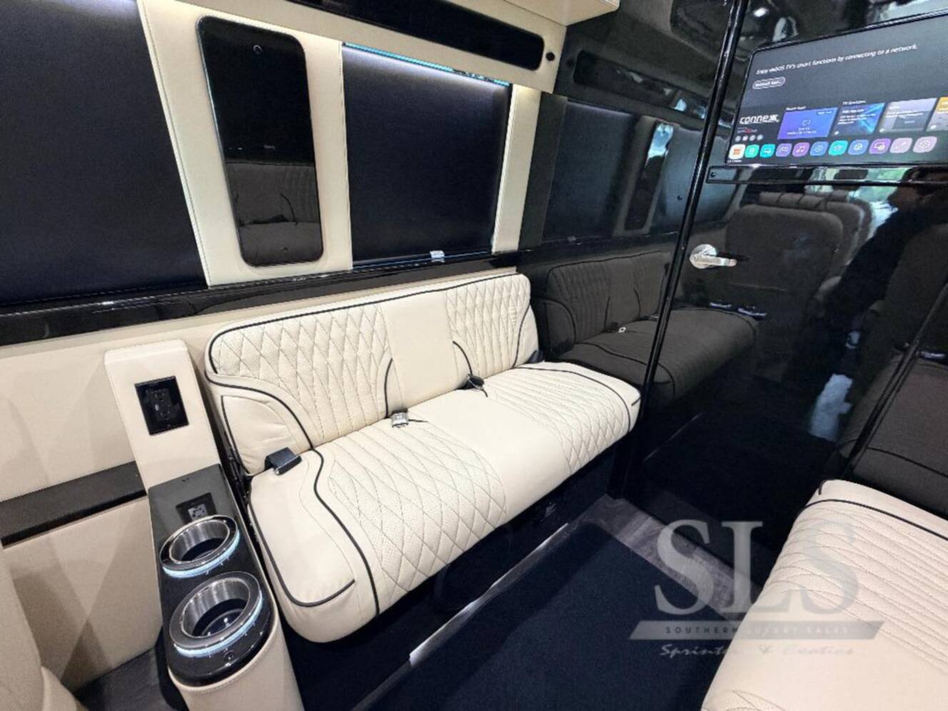 A photo of this 2026 Midwest Automotive Designs Luxe Cruiser Luxe Cruiser