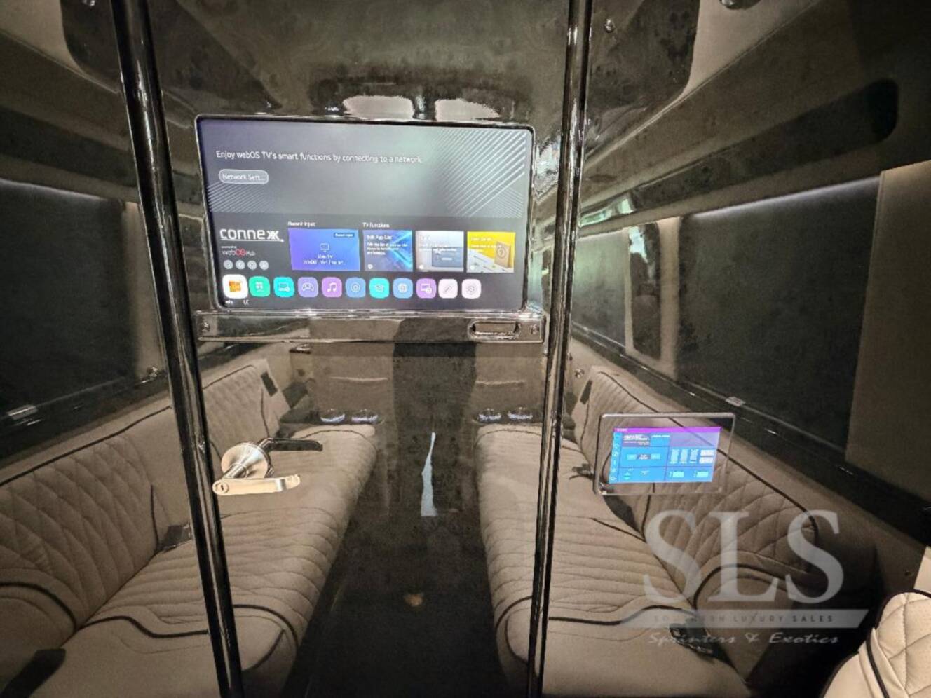 A photo of this 2026 Midwest Automotive Designs Luxe Cruiser Luxe Cruiser