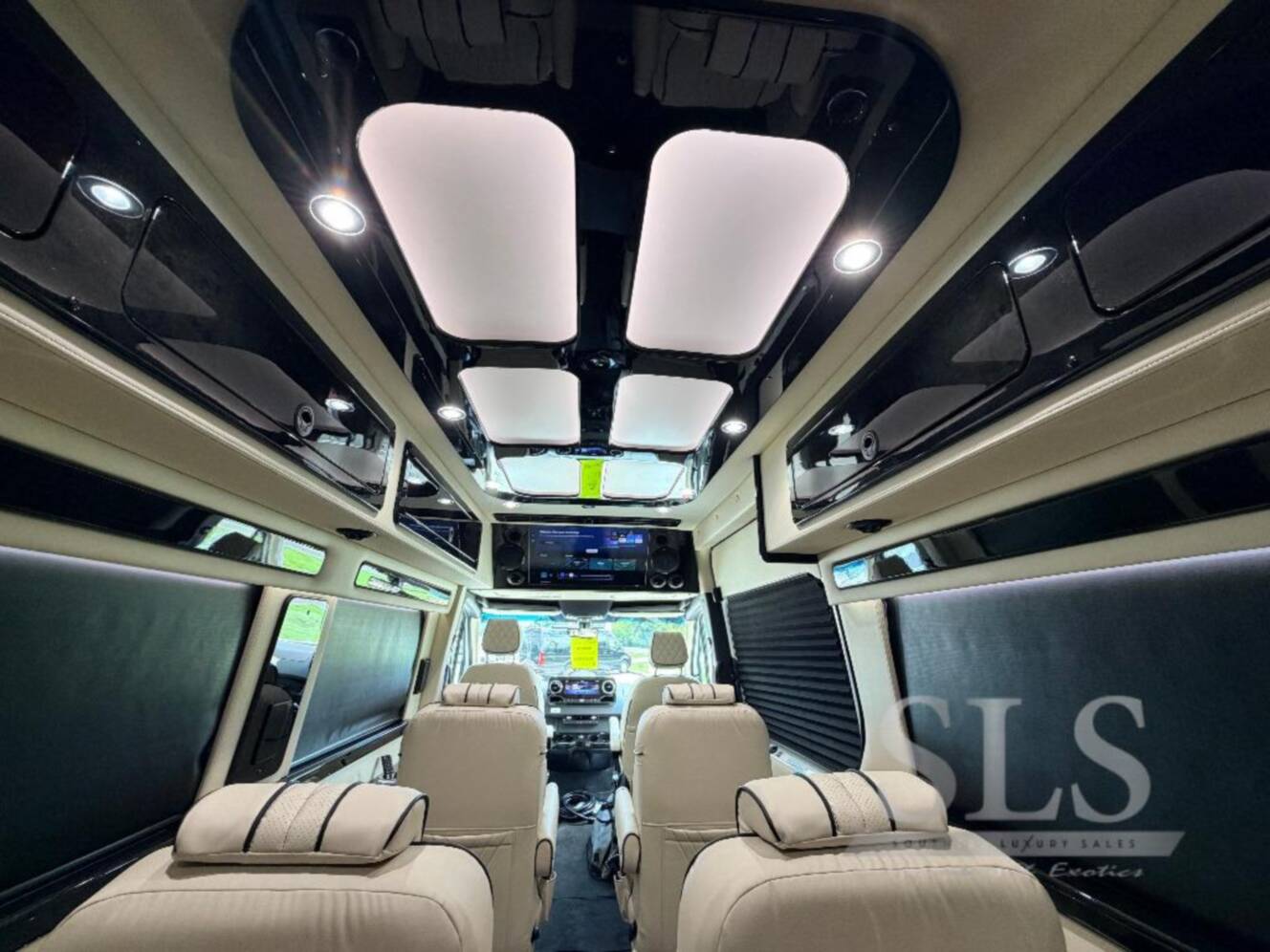 A photo of this 2026 Midwest Automotive Designs Luxe Cruiser Luxe Cruiser