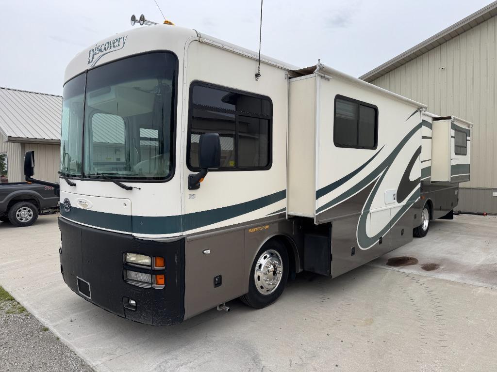 2002 Fleetwood Rv Discovery 38D RV