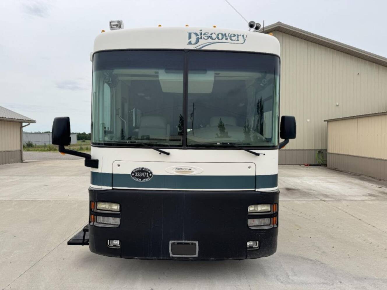 A photo of this 2002 Fleetwood Rv Discovery 38D