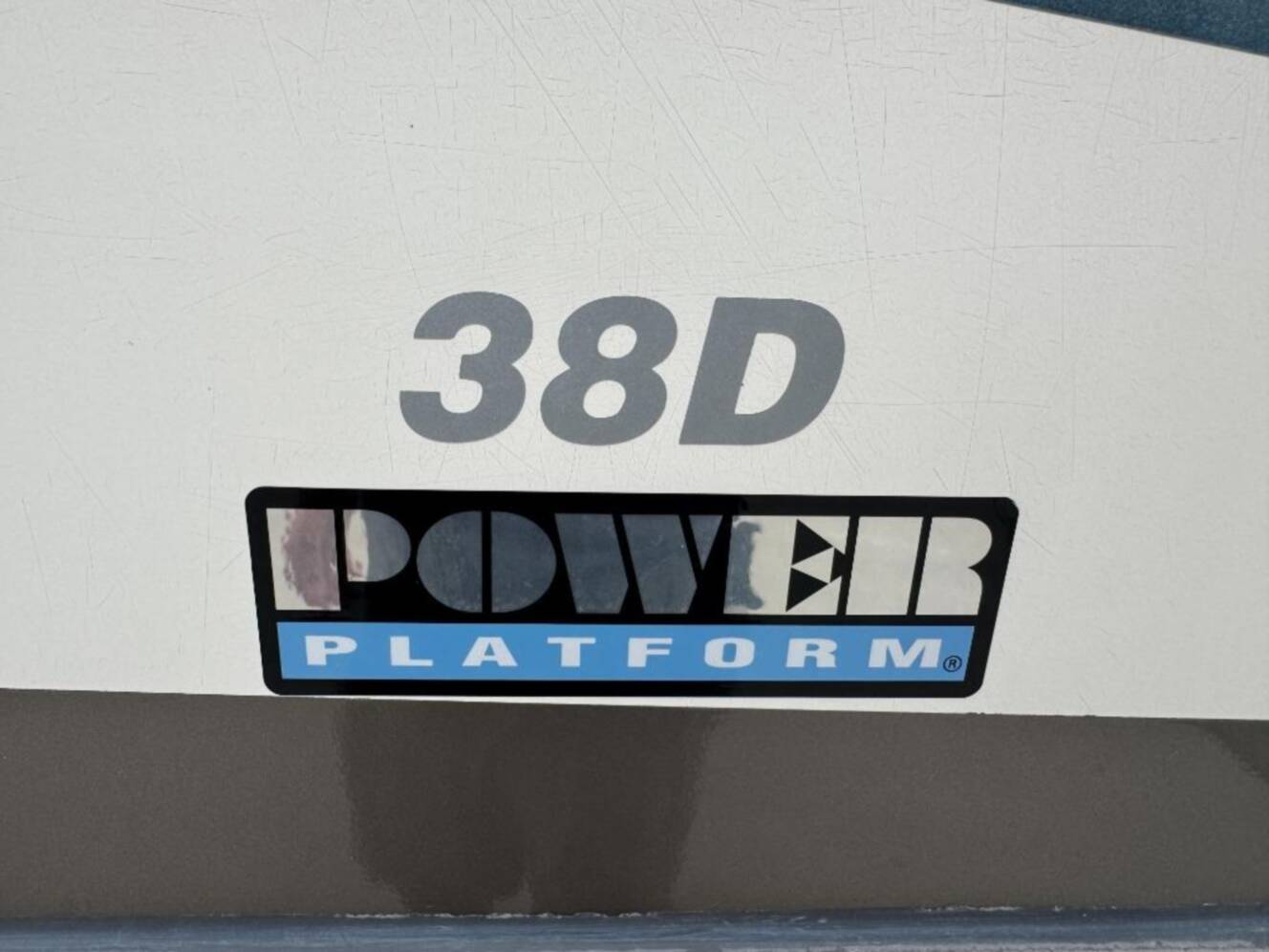 A photo of this 2002 Fleetwood Rv Discovery 38D