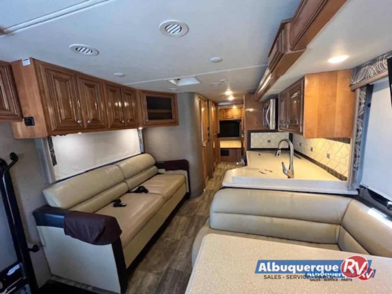 A photo of this 2016 Thor Motor Coach Palazzo 33.2