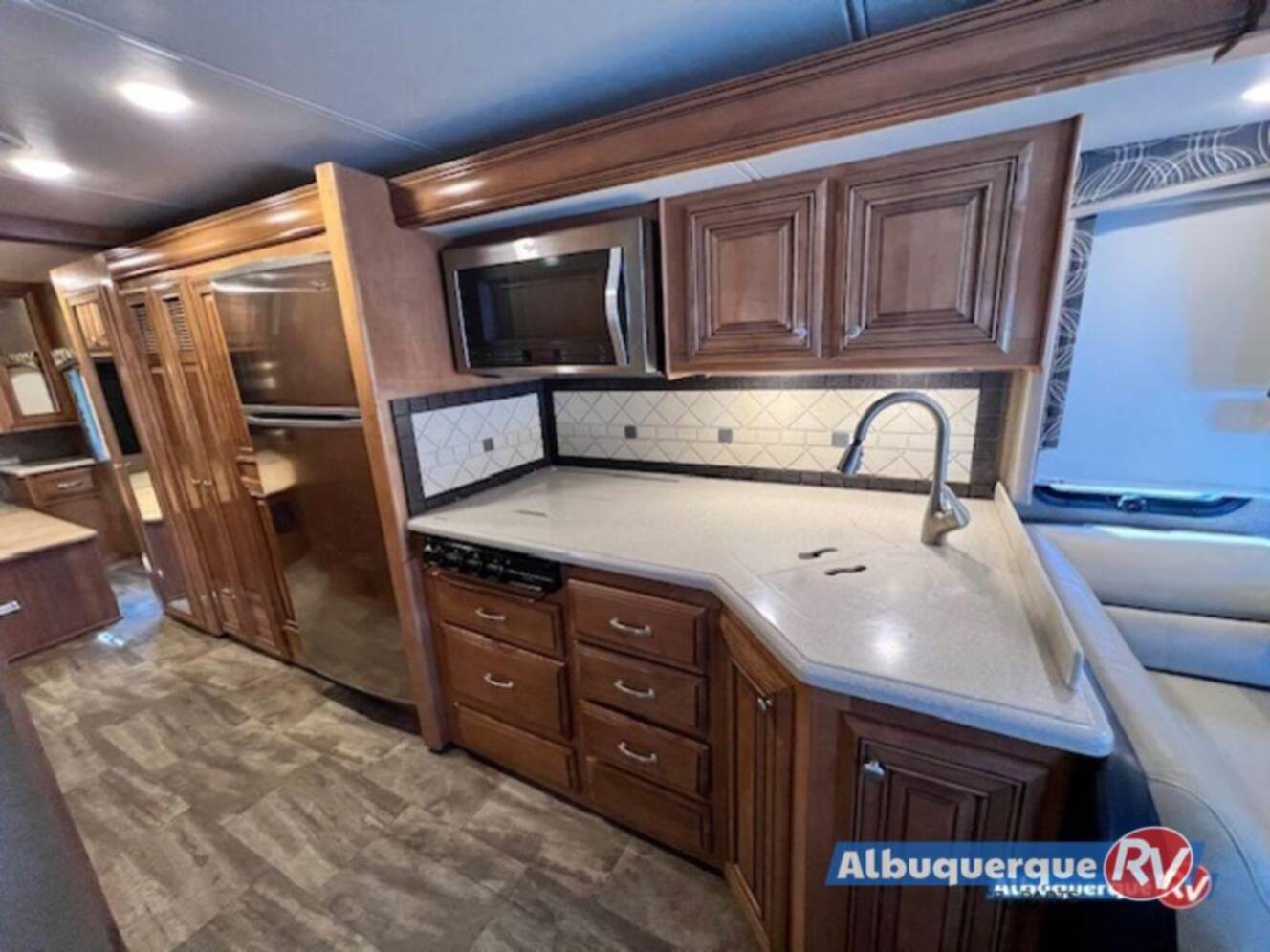 A photo of this 2016 Thor Motor Coach Palazzo 33.2