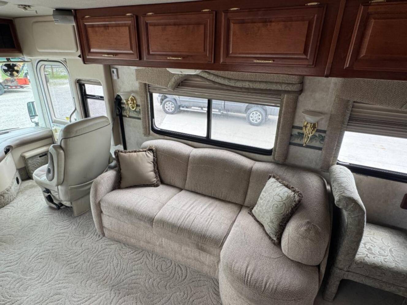 A photo of this 2002 Fleetwood Rv Discovery 38D