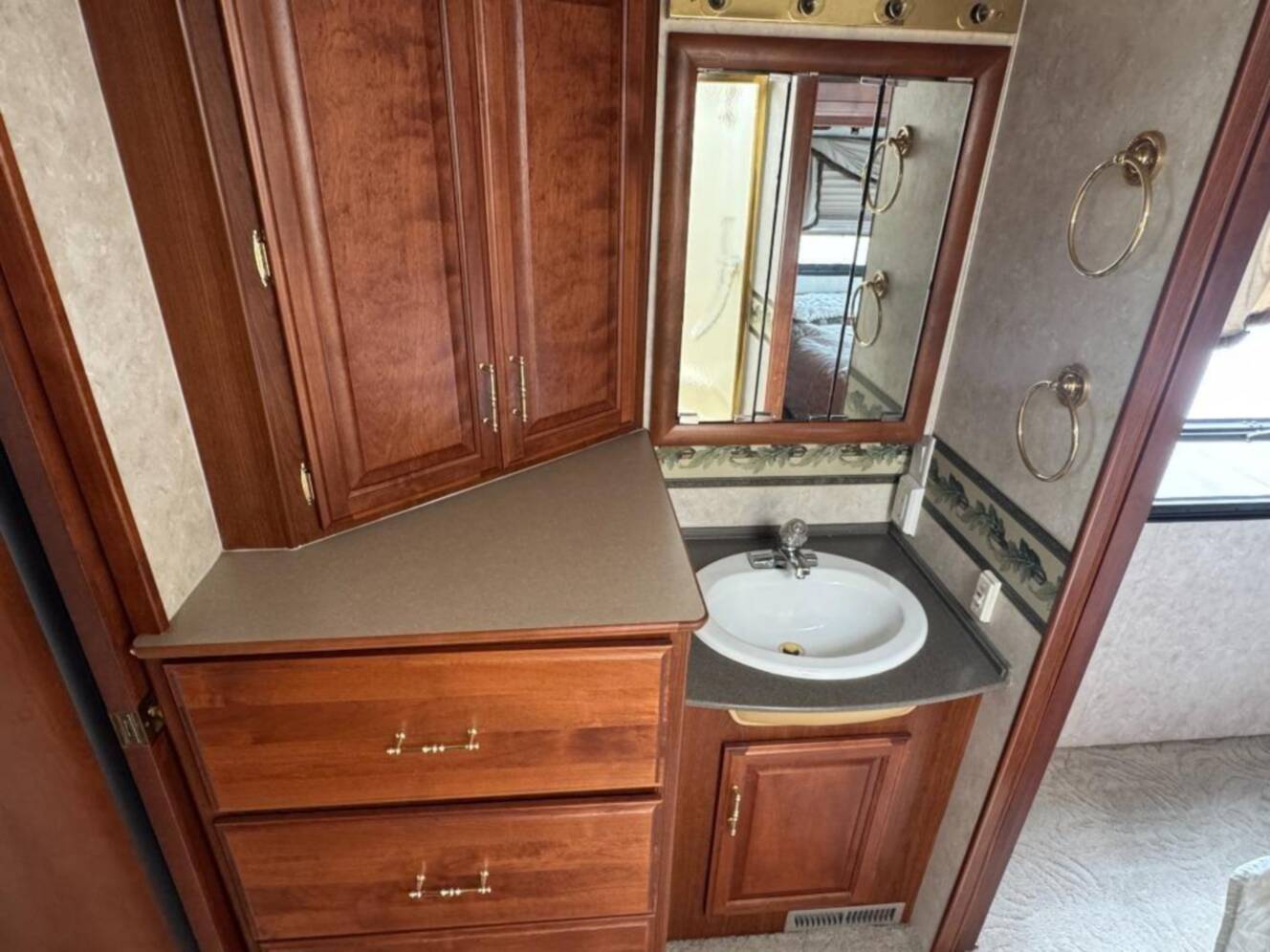 A photo of this 2002 Fleetwood Rv Discovery 38D