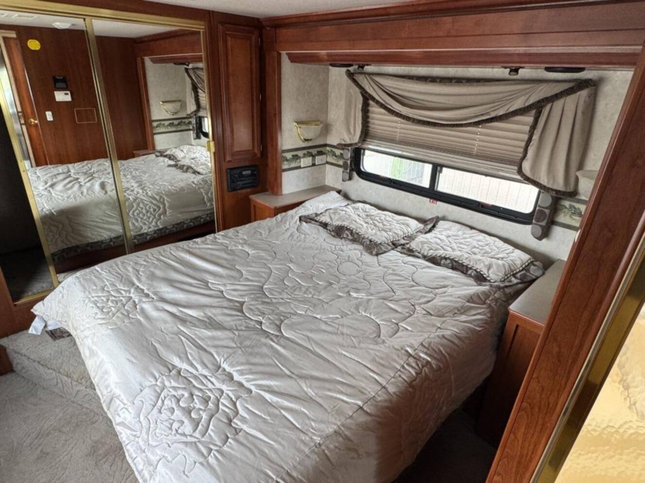 A photo of this 2002 Fleetwood Rv Discovery 38D