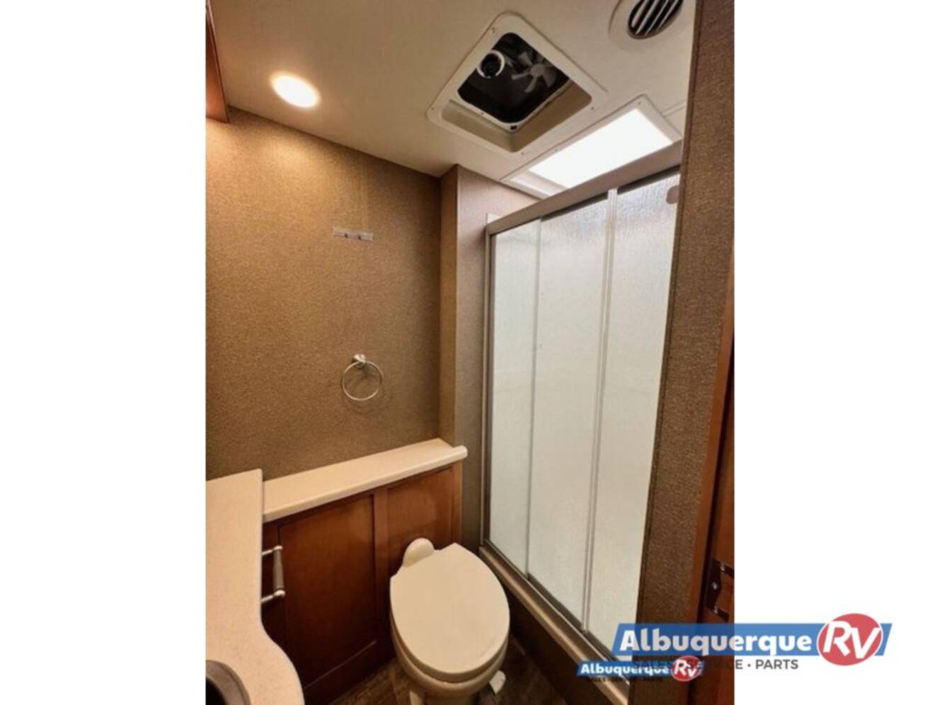 A photo of this 2016 Thor Motor Coach Palazzo 33.2
