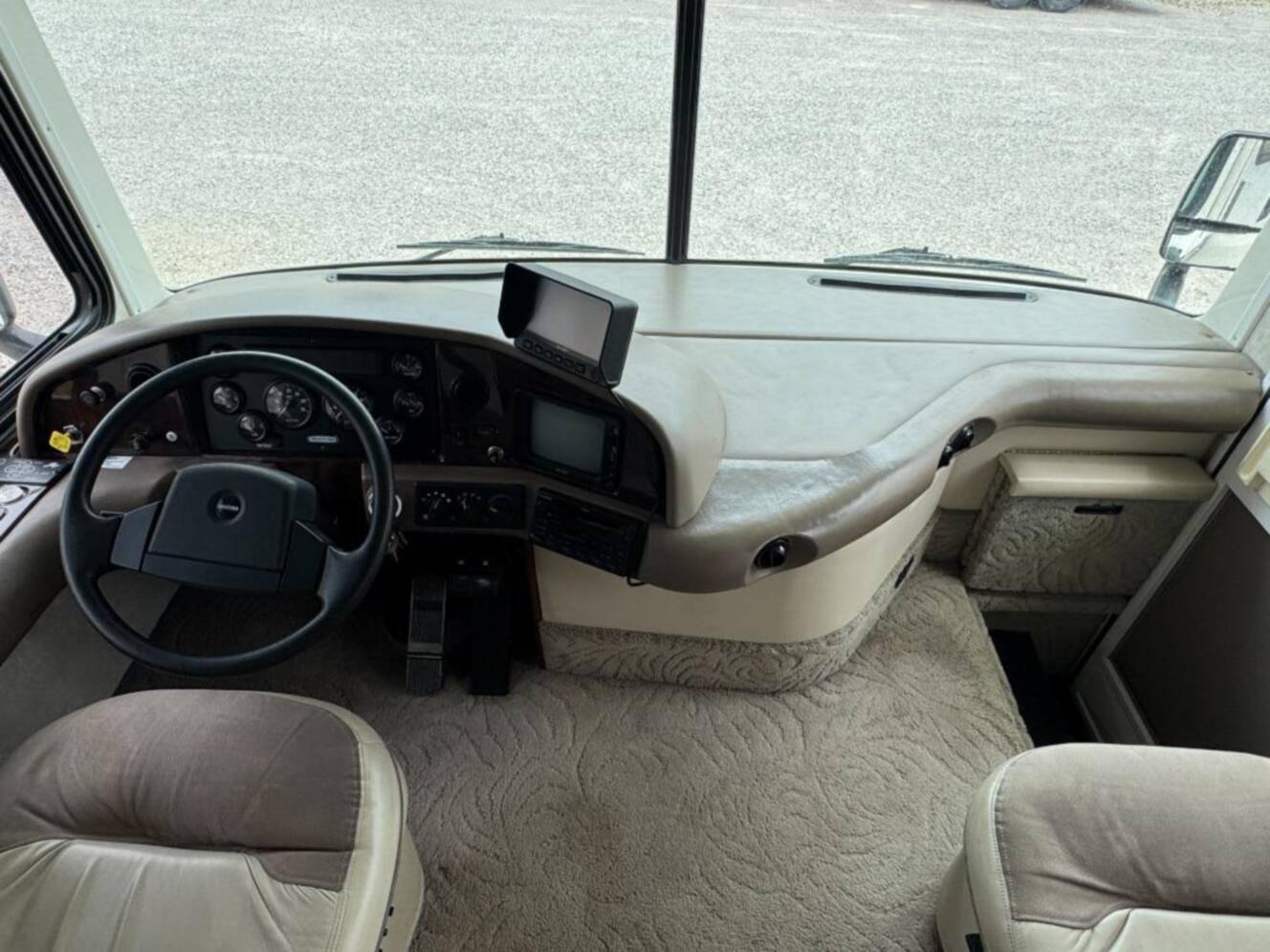 A photo of this 2002 Fleetwood Rv Discovery 38D