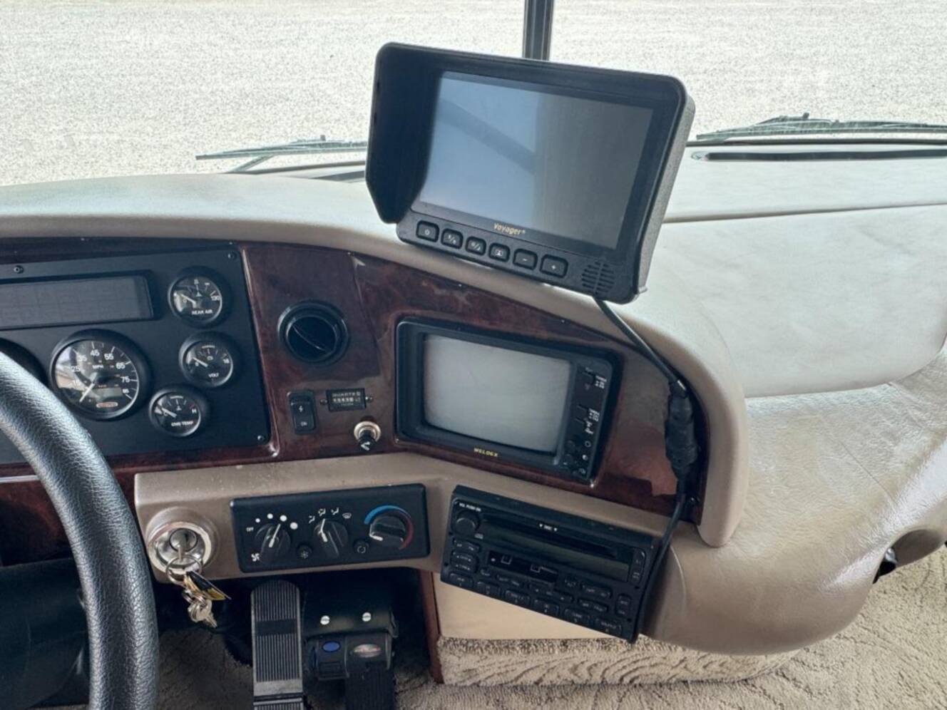 A photo of this 2002 Fleetwood Rv Discovery 38D