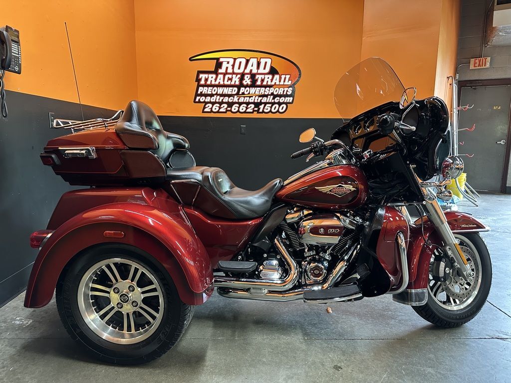 2023 Harley-Davidson® FLHTCUTGAN - Tri Glide® Ultra Anniversary Edition ULTRA CLASSIC in Big Bend, WI